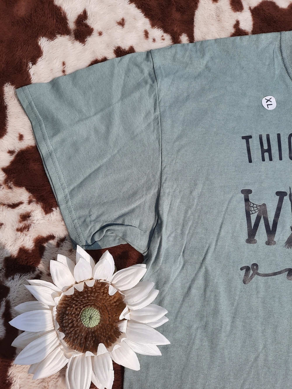 Sage Cotton 'Thick Thighs and Witch Vibes' Short Sleeve Tee - Picture 3 of 4
